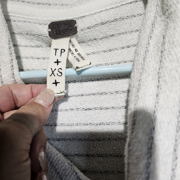 We The Free Cream Striped Cowl Neck Sweater EUC XS - Oversized - Picture 3 of 4